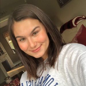 Meet your Posher, Julia